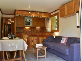 Appartement 3 pièces, piscine, skis aux pieds, centre de Méribel - FR-1-180-136